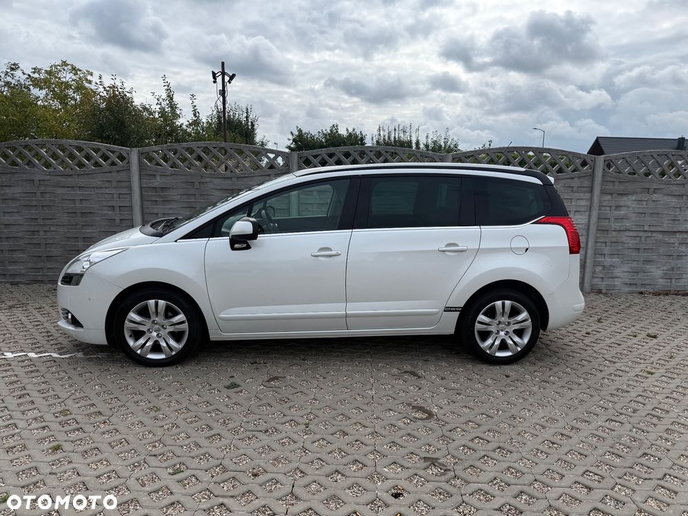 Peugeot 5008 2013 photo 4