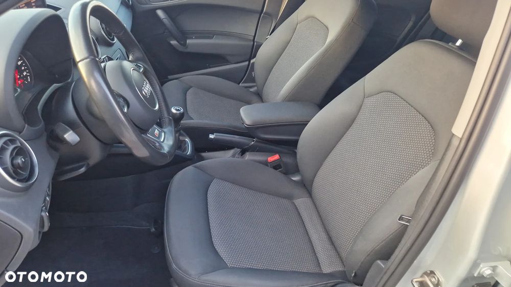 Audi A1 Sportback 1.2 TFSI S line edition - 10