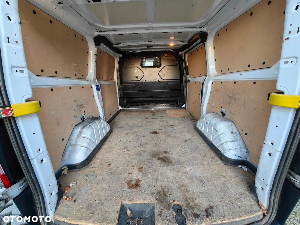 Ford TRANSIT CUSTOM - 8
