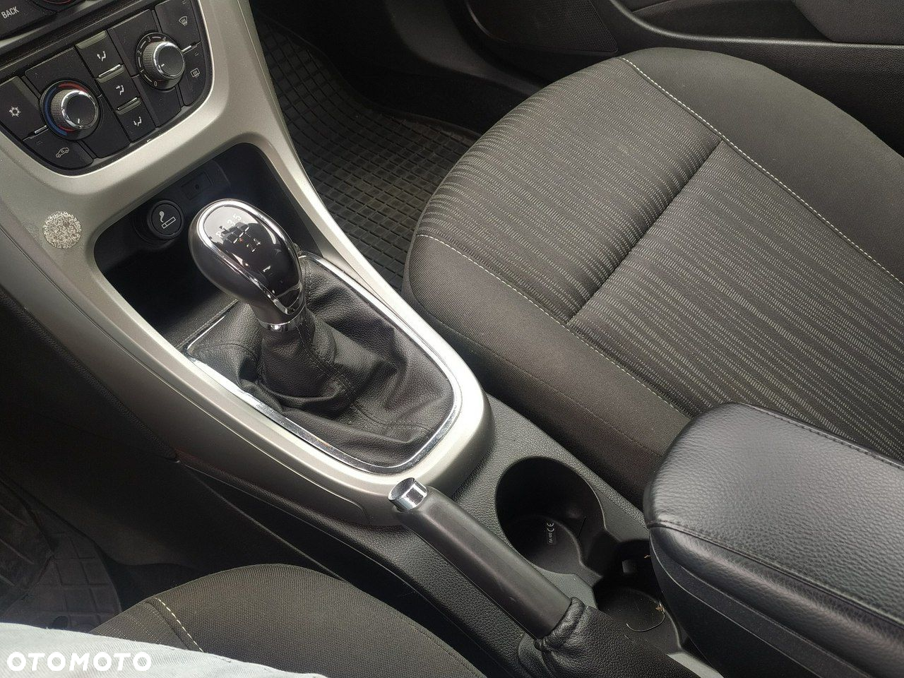 Opel Astra IV 1.6 Enjoy - 17