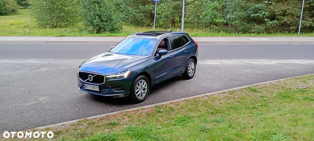 Volvo XC 60 T5 AWD Momentum - 1
