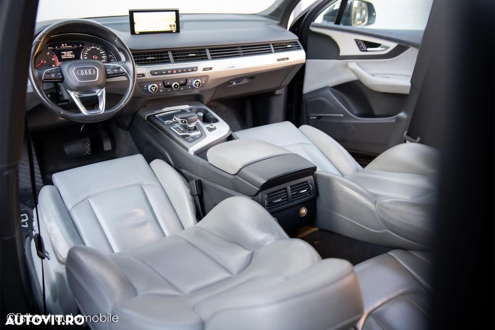 Audi Q7 - 11