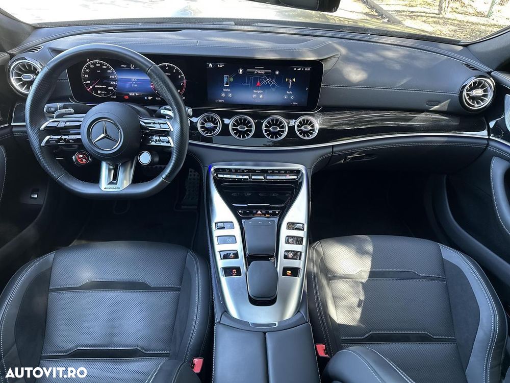 Mercedes-Benz AMG GT - 12