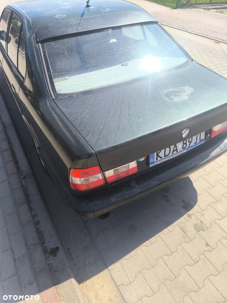 BMW Seria 5 520i - 24