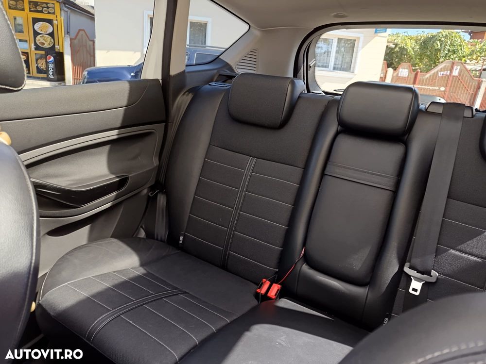 Ford Kuga 2.0 TDCi 4x4 Titanium - 3