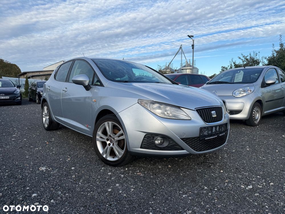 Seat Ibiza 2011 photo 2
