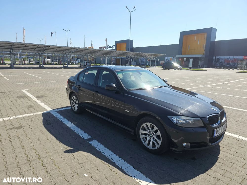 BMW Seria 3 320d - 4