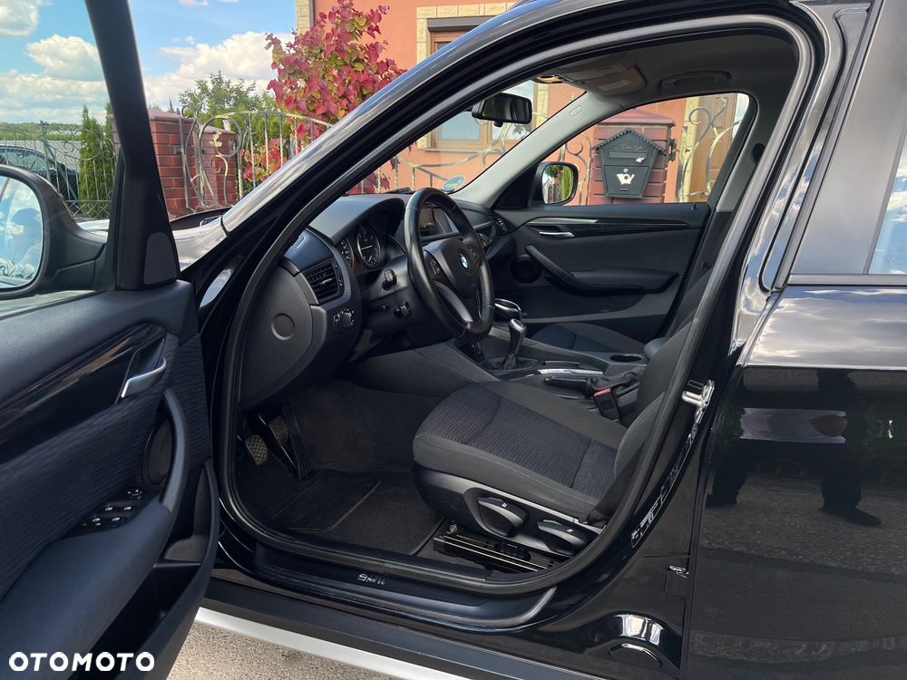 BMW X1 sDrive18d xLine - 23