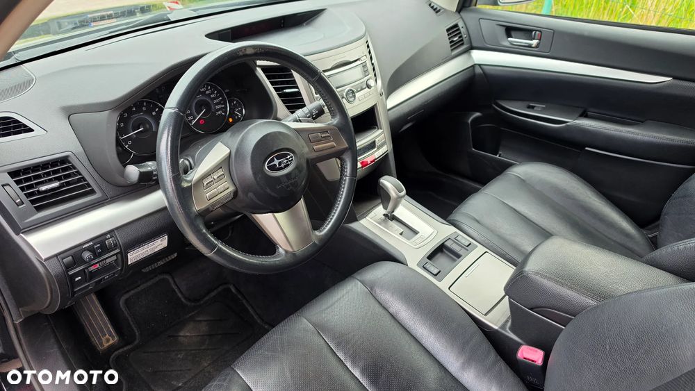 Subaru Legacy - 10