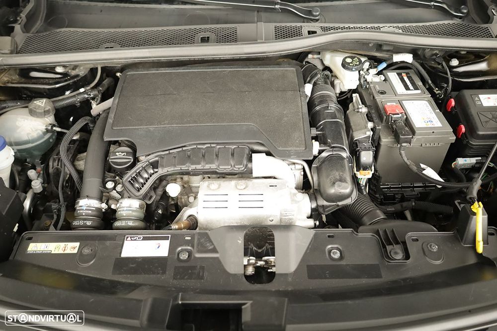 Peugeot 2008 1.2 PureTech GT EAT8 - 22