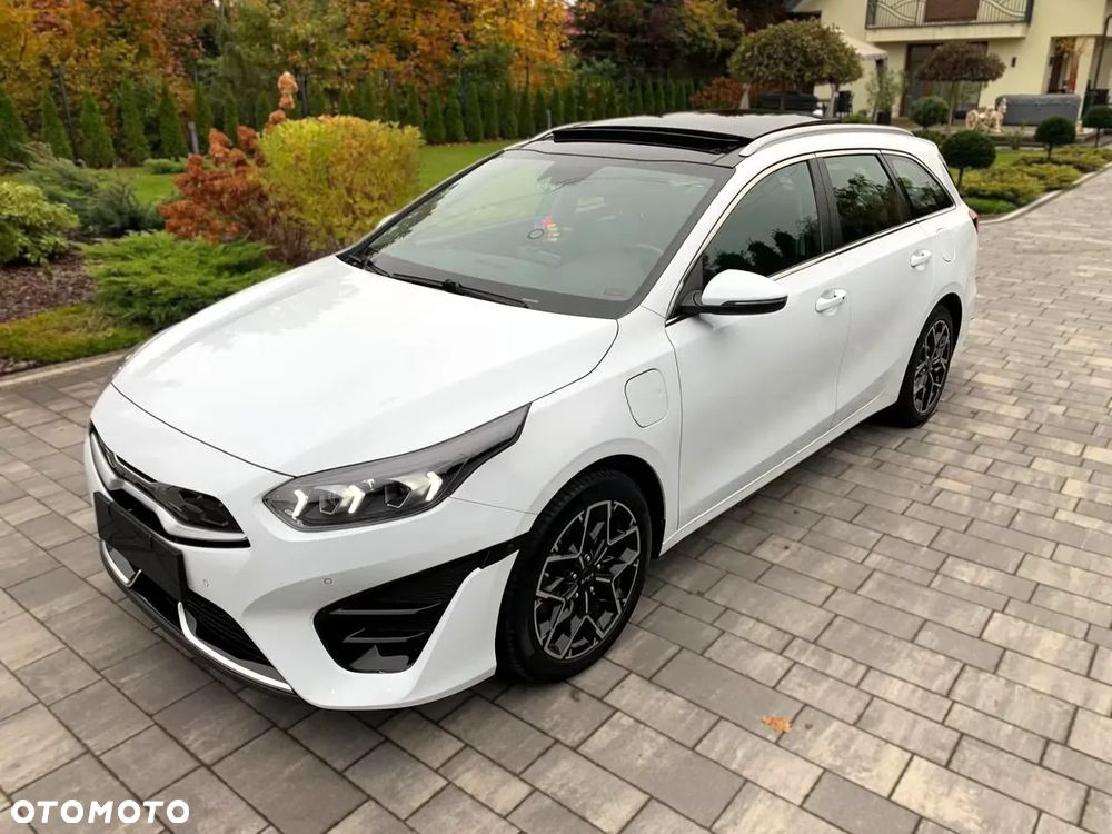 Kia Ceed 1.6 GDI PHEV Business Line DCT - 36