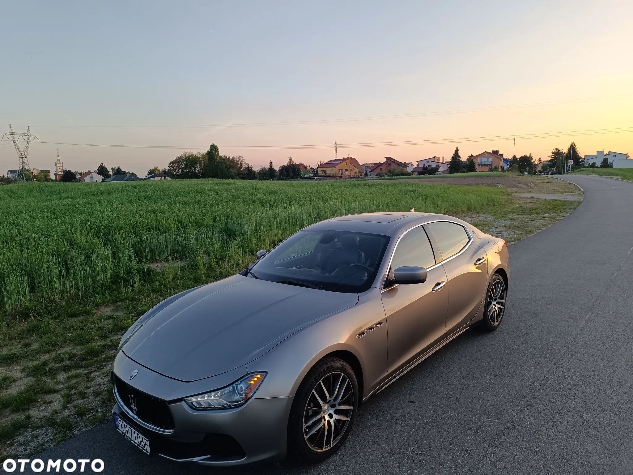 Maserati Ghibli Standard - 1