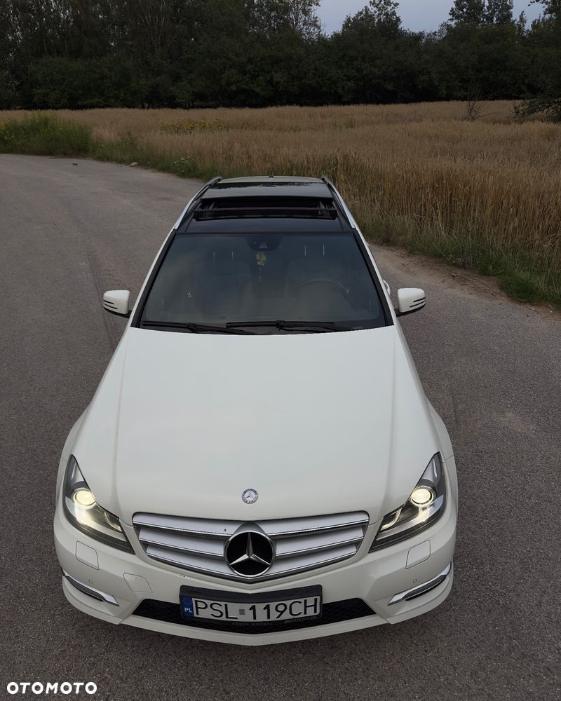 Mercedes-Benz Klasa C 220 CDI BlueEff 4-Matic Avantgarde - 4