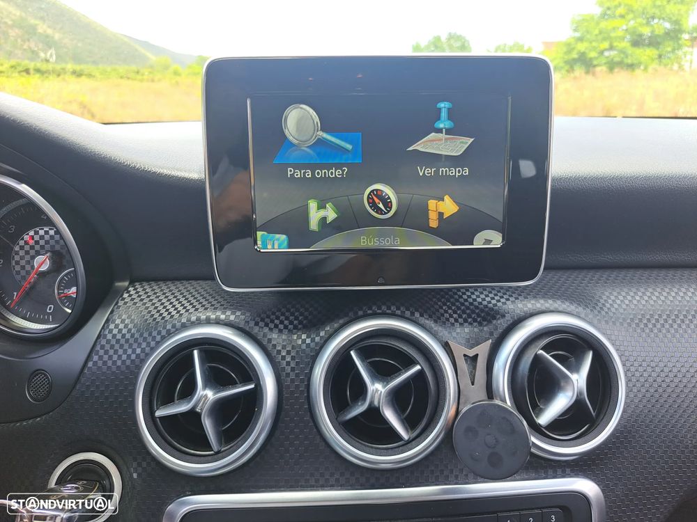 Mercedes-Benz A 180 d BlueEFFICIENCY Edition - 22