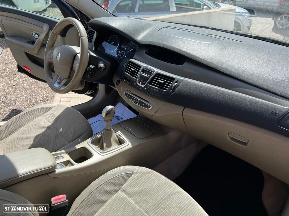 Renault Laguna Break 1.5 dCi Confort - 23