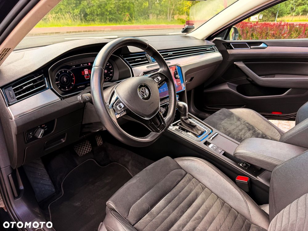 Volkswagen Passat 1.5 TSI OPF DSG Highline - 29