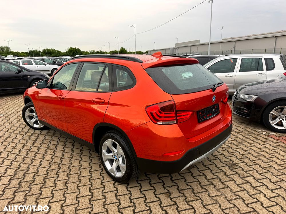 BMW X1 xDrive20d Sport Line - 3