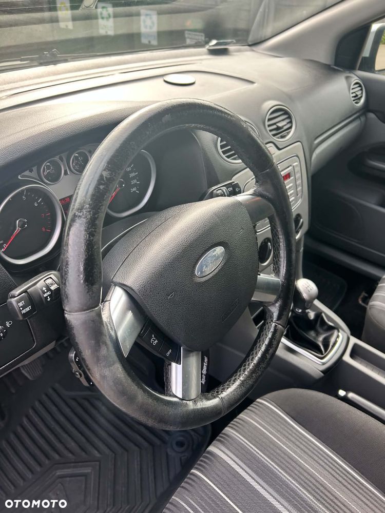 Ford Focus 1.6 Ambiente - 7
