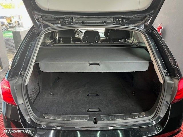 BMW 318 d Touring - 22