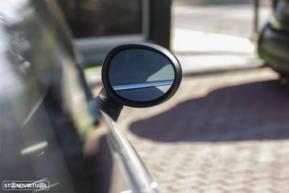 MINI 3 Portas Cooper D - 28