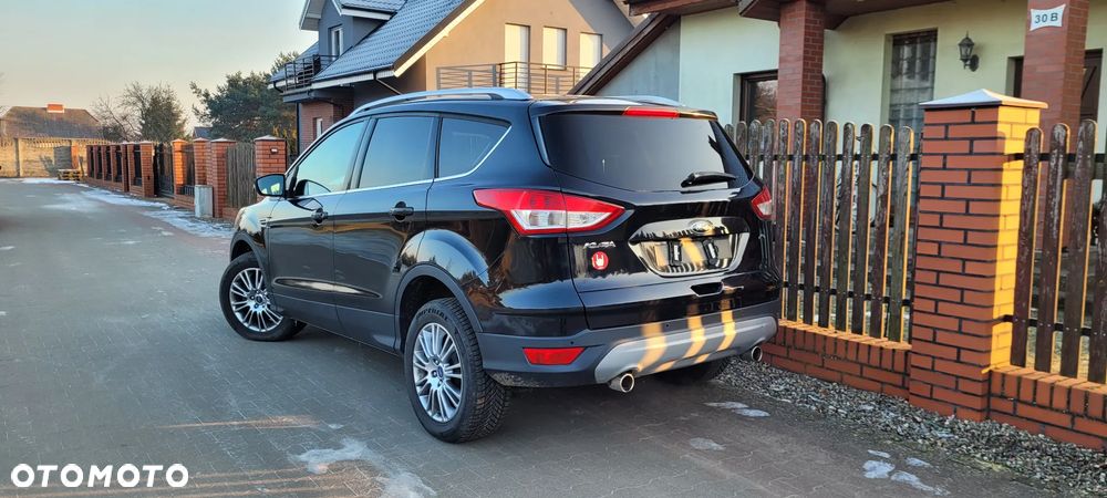 Ford Kuga 2.0 TDCi 4x4 Titanium - 4