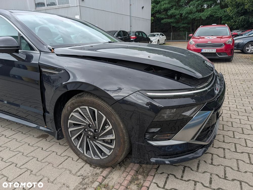 Hyundai Sonata - 6