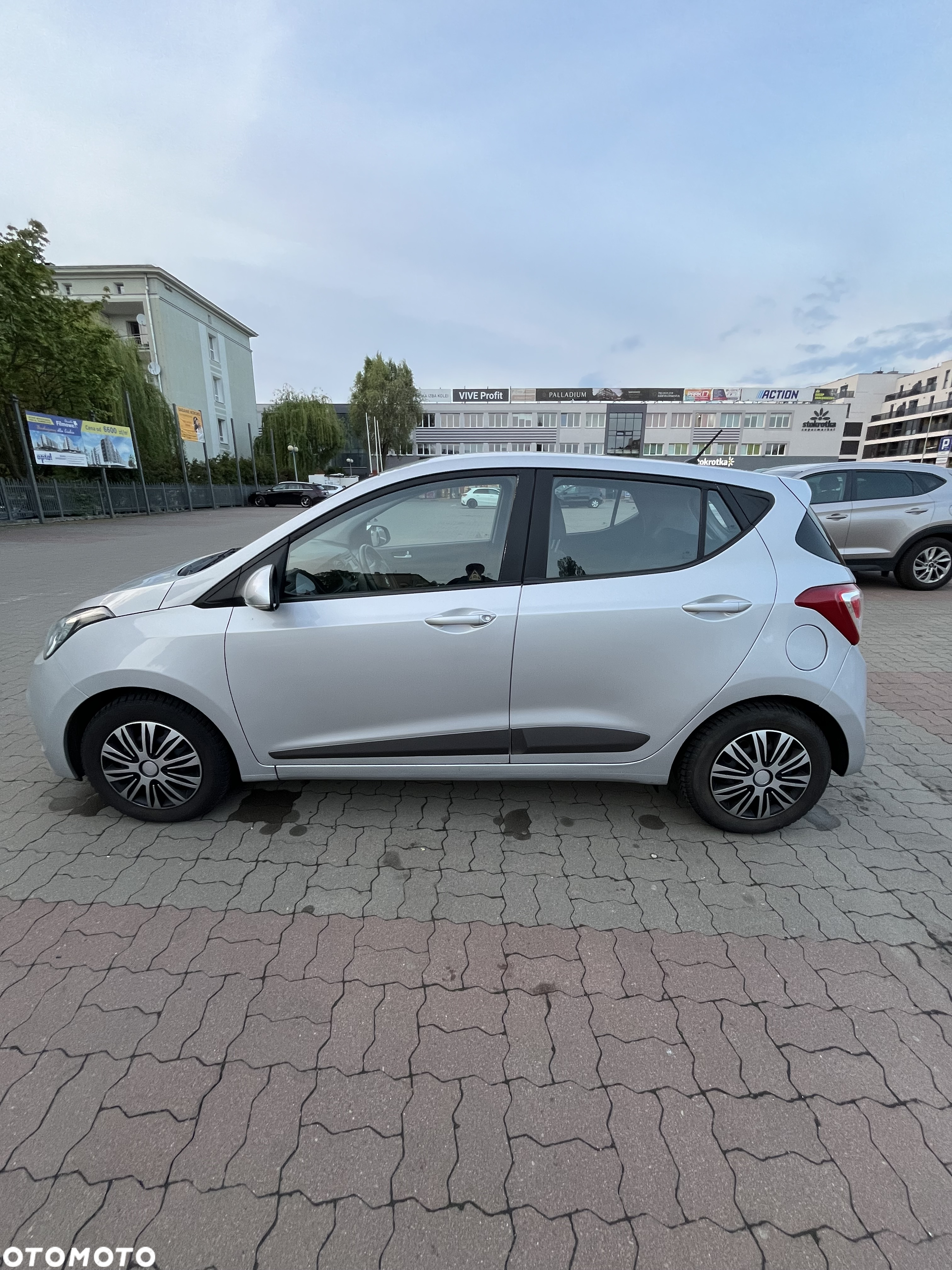 Hyundai i10 1.0 - 7