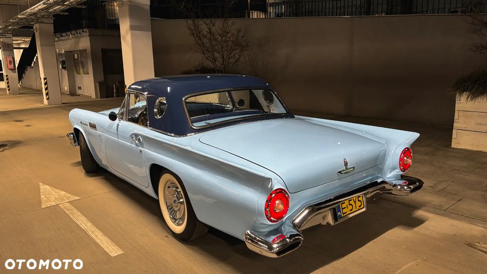 Ford Thunderbird - 7