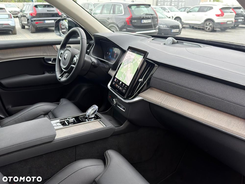 Volvo XC 90 - 30