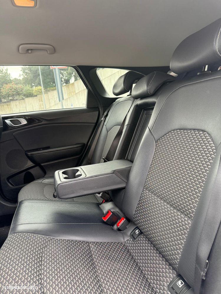 Kia Ceed SW 1.0 T-GDI Drive+SRF - 22