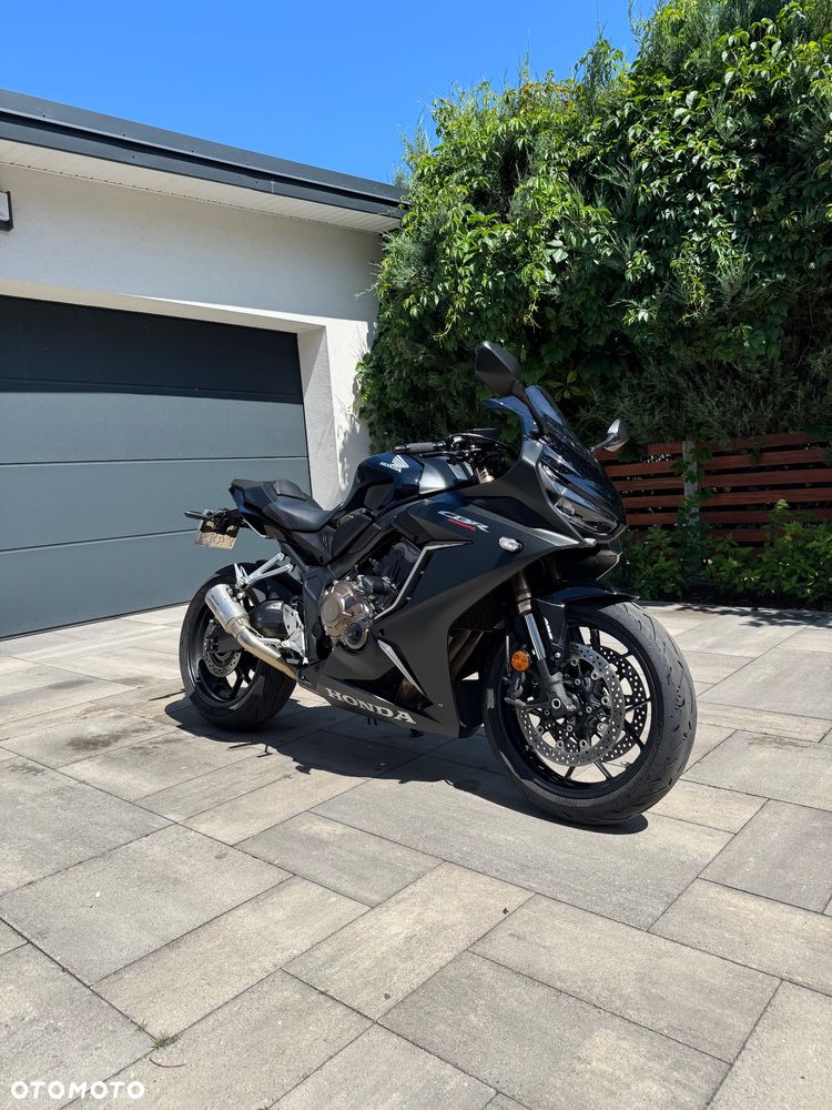 Honda CBR - 1