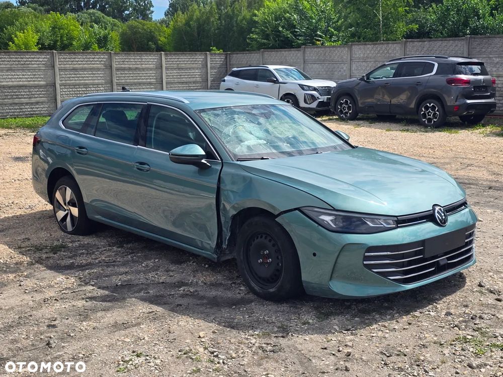 Volkswagen Passat 2.0 TDI EVO Essence DSG - 12