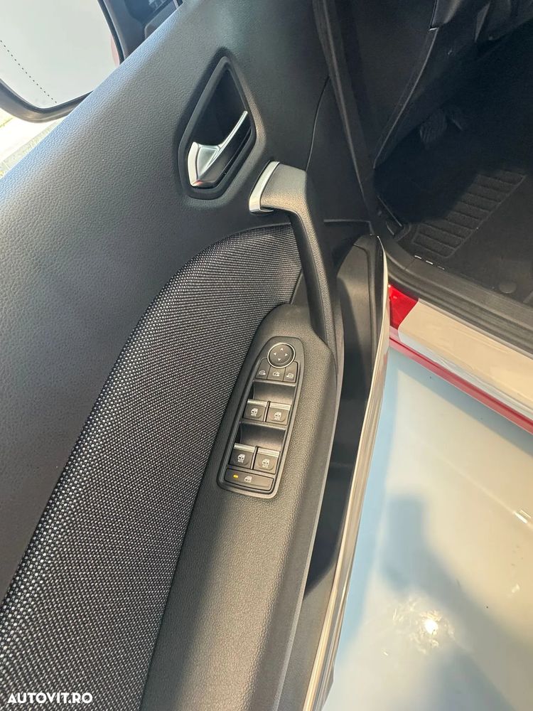 Mitsubishi Grandis - 17