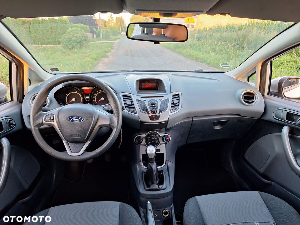 Ford Fiesta 1.25 SYNC Edition - 14