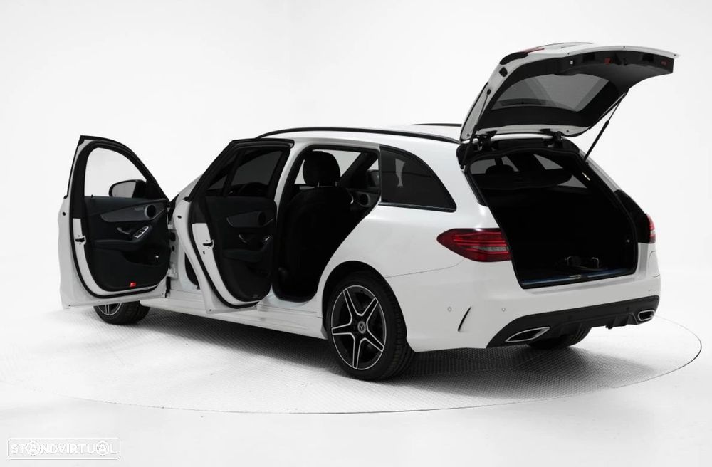 Mercedes-Benz C 300 de AMG Line - 4
