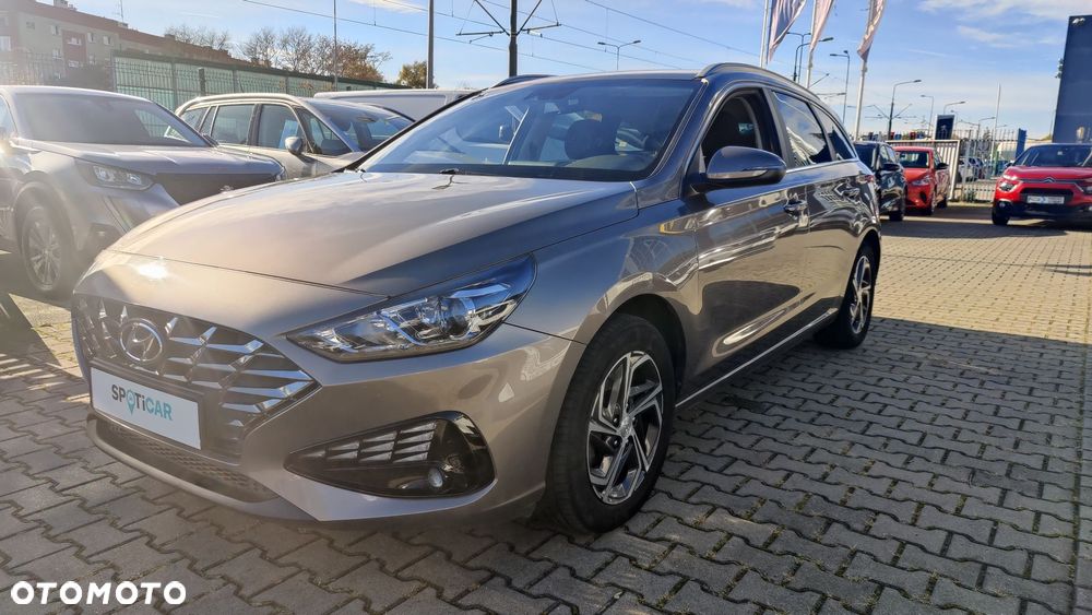 Hyundai i30 1.5 DPI Comfort - 1