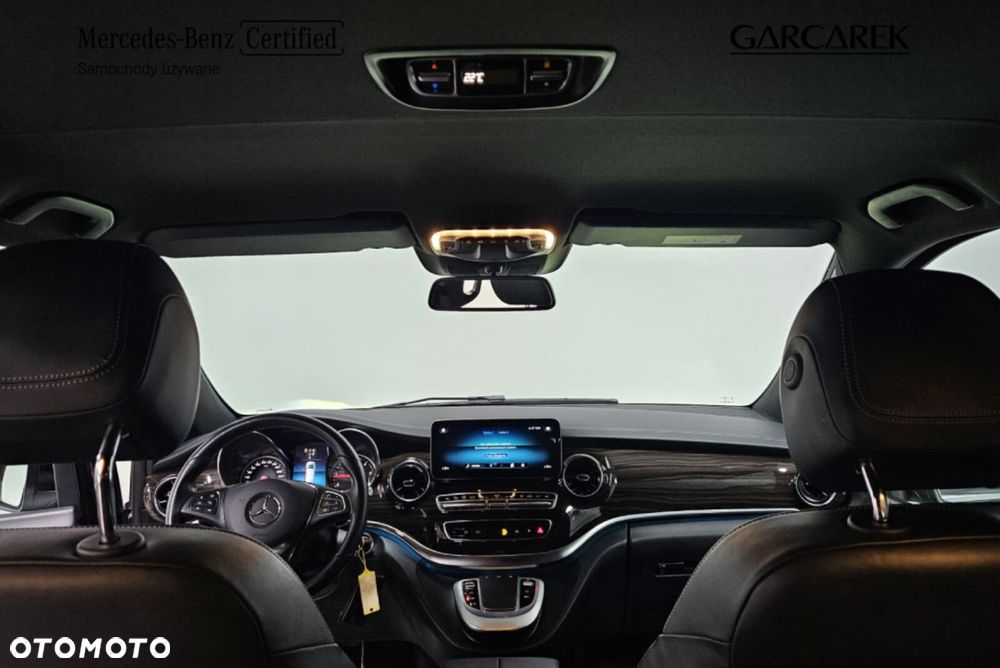 Mercedes-Benz Klasa V - 16