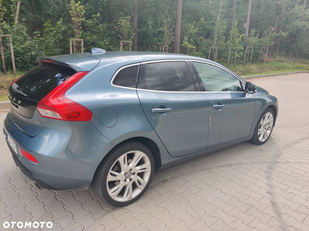 Volvo V40 D4 Summum - 5