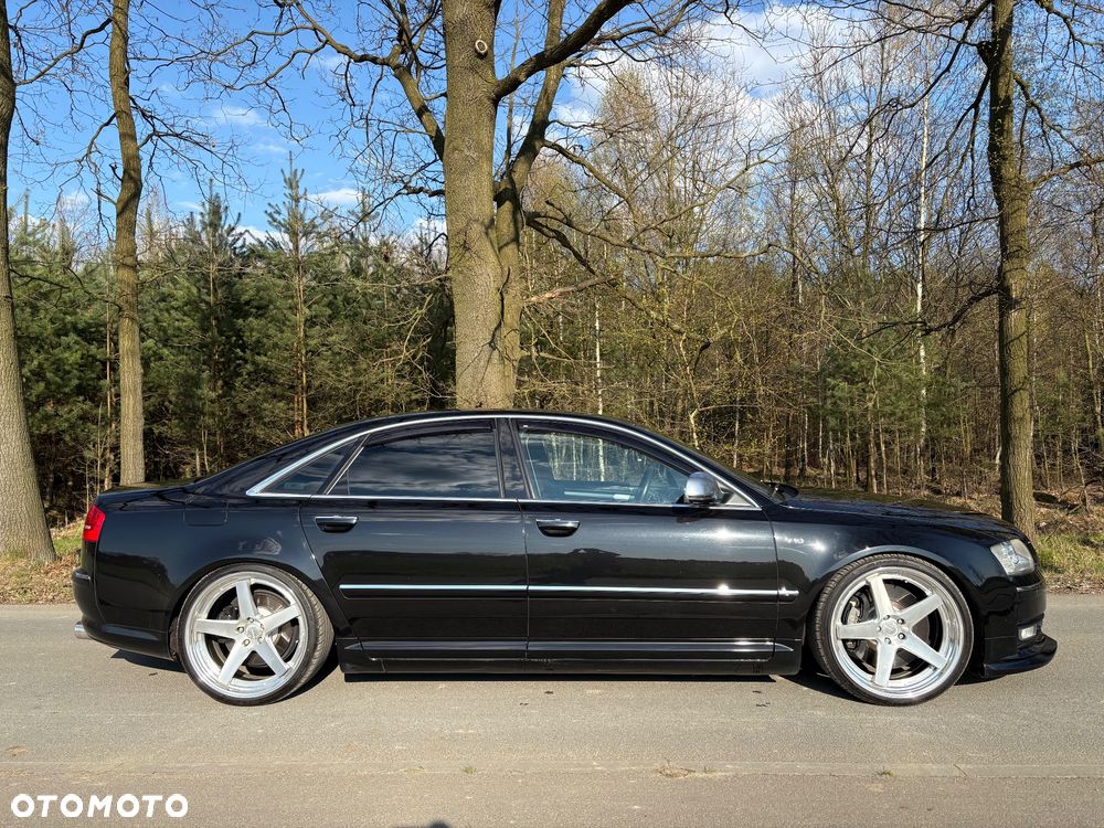 Audi S8 - 14