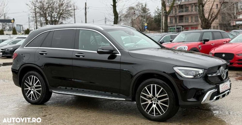 Mercedes-Benz GLC - 11