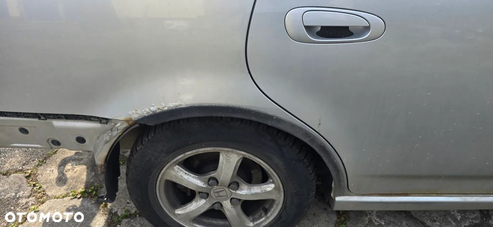 Honda Stream 2.0i ES - 6