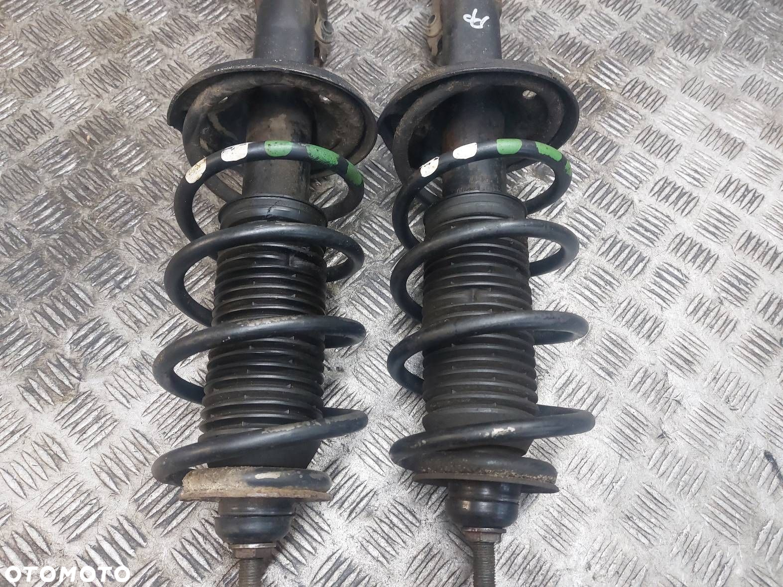AMORTYZATOR + SPRĘŻYNA LEWY PRZÓD + PRAWY PRZÓD GOLF III 1.6 8V - 3
