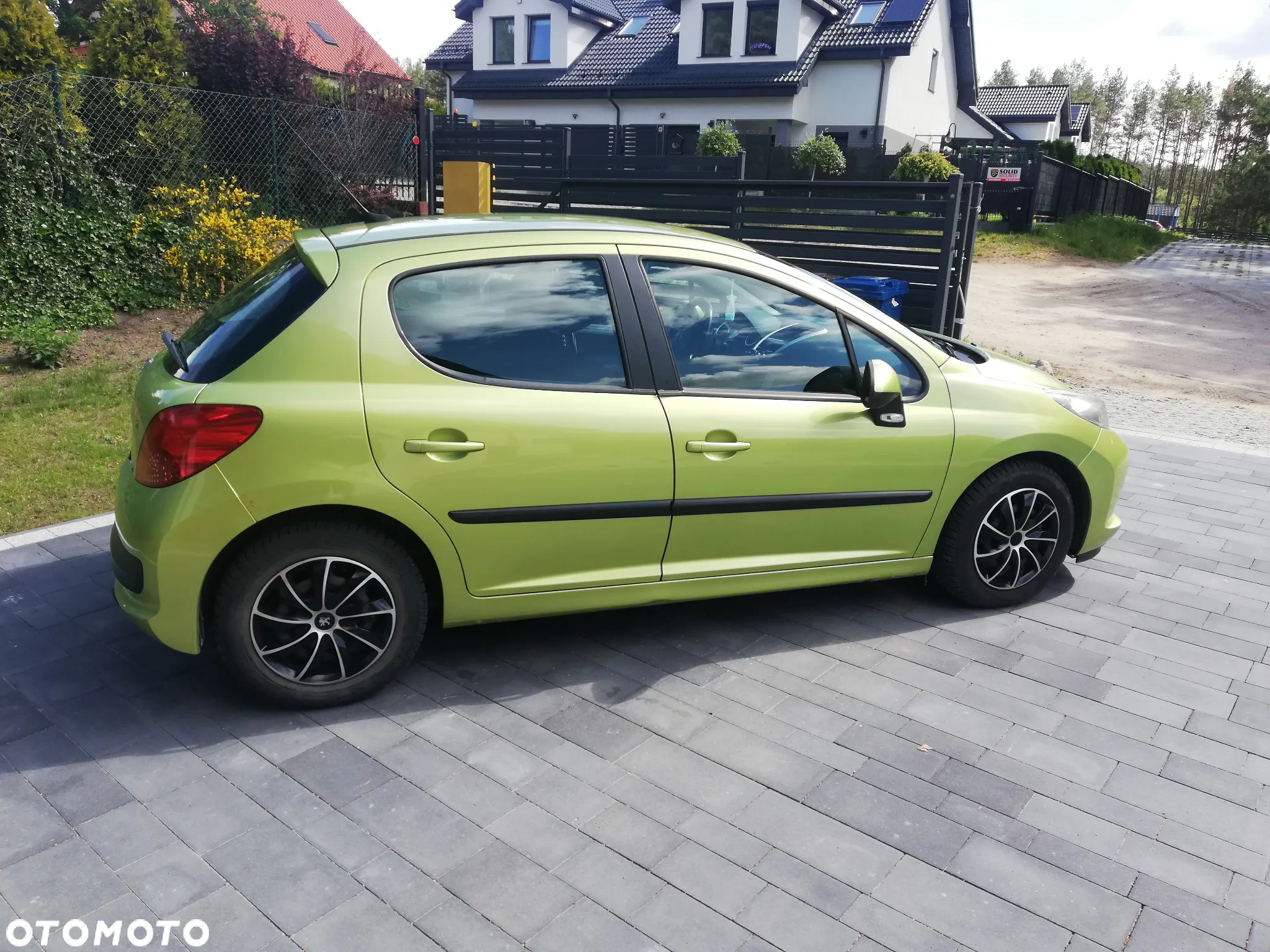Peugeot 207 1.6 HDi Trendy - 3