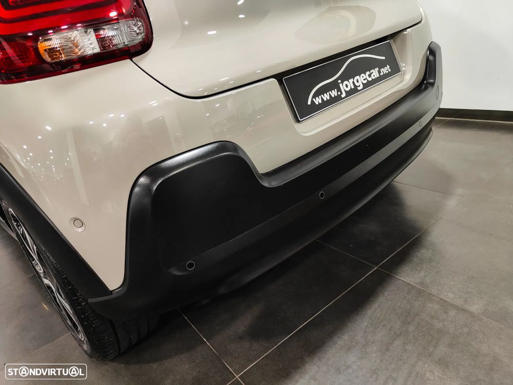 Citroën C3 1.2 PureTech Shine EAT6 - 25