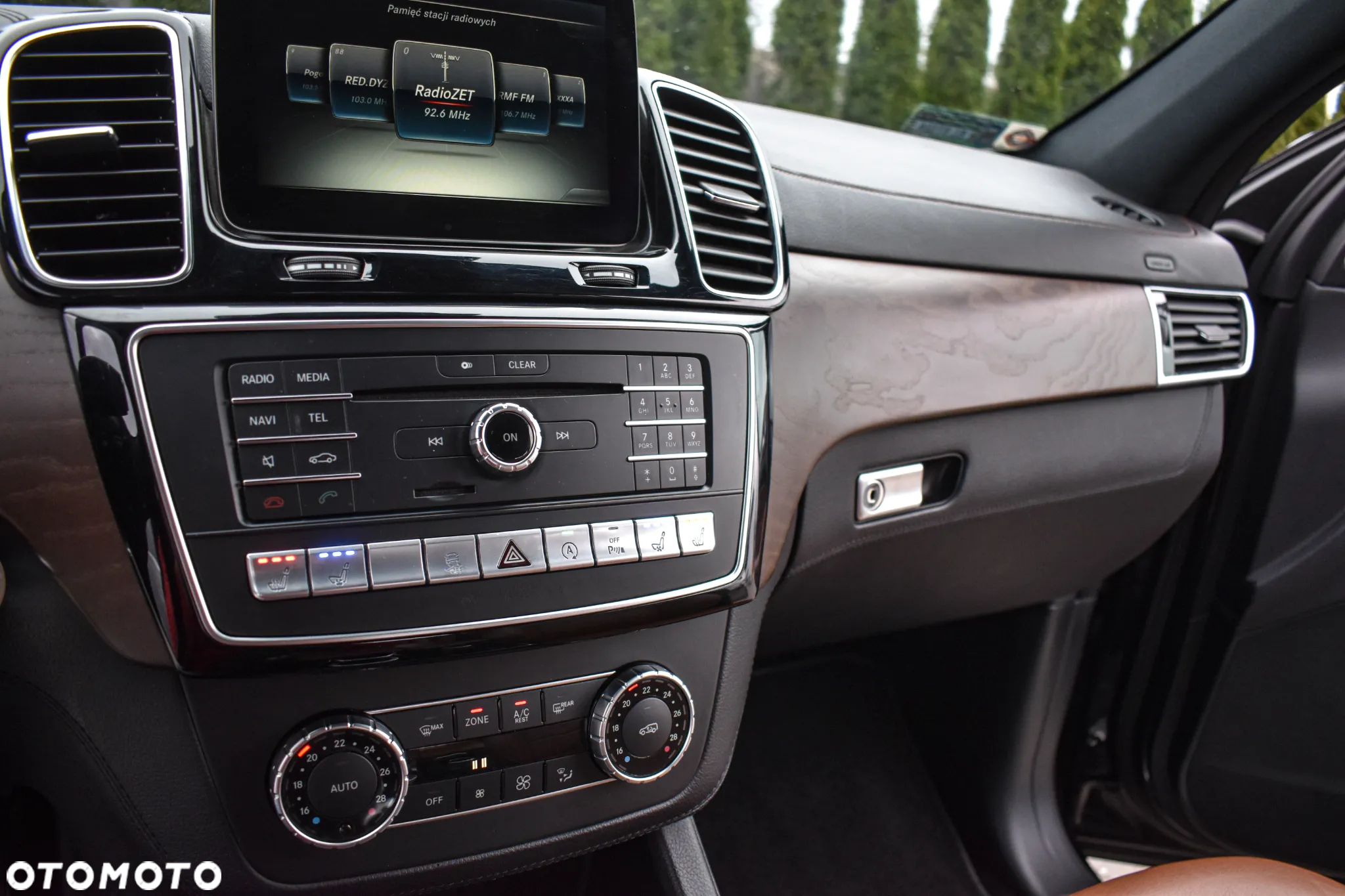 Mercedes-Benz GLE 350 d Coupe 4Matic 9G-TRONIC AMG Line - 16