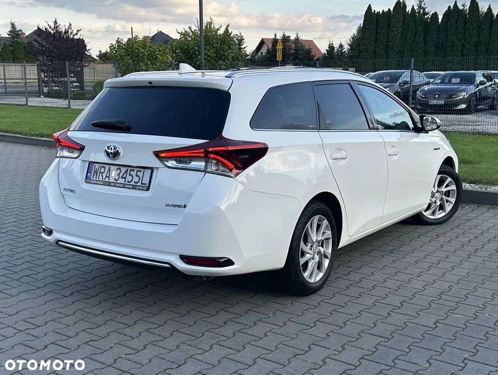 Toyota Auris 1.8 VVT-i Hybrid Automatik Executive - 22