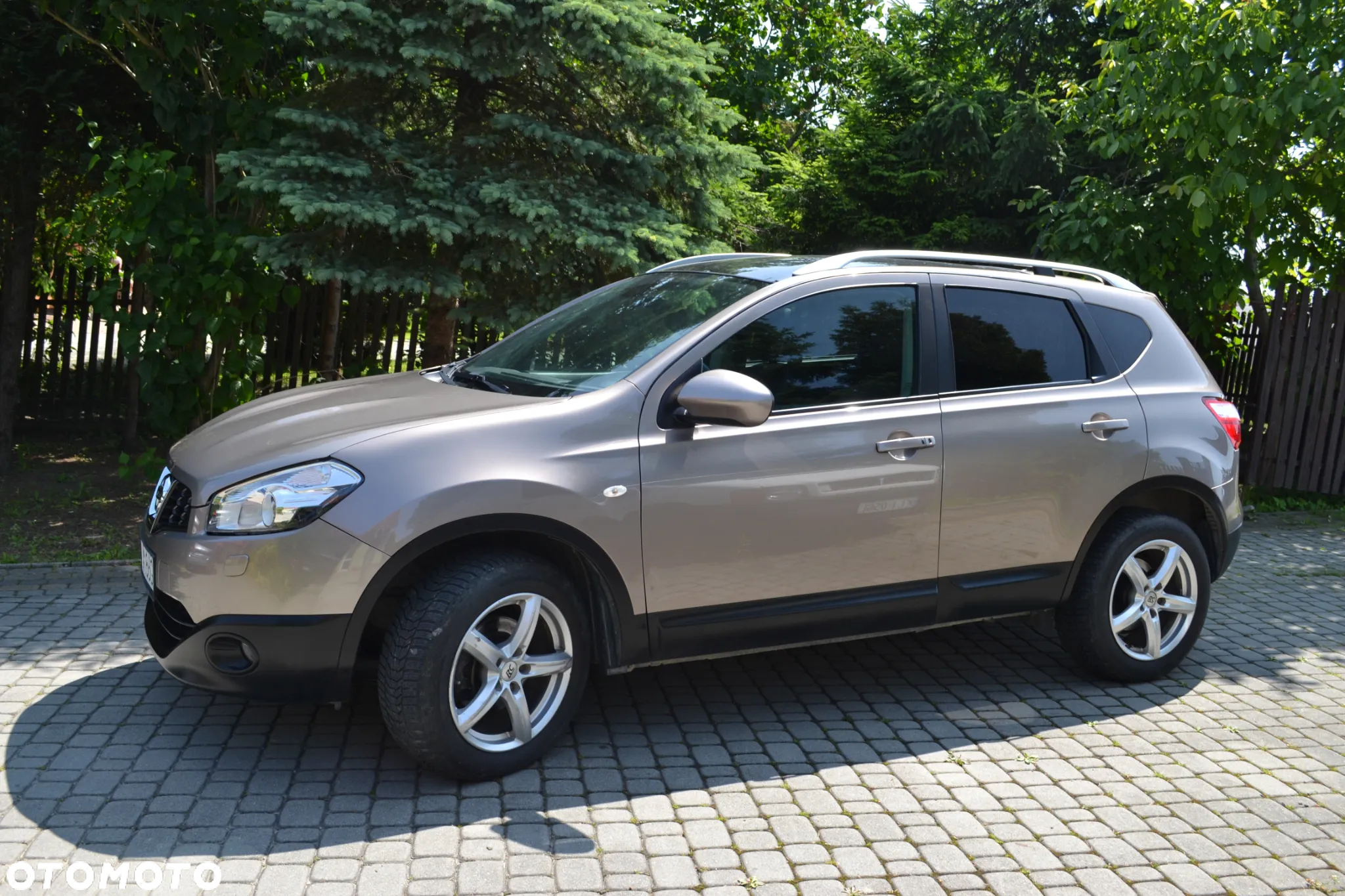 Nissan Qashqai - 2