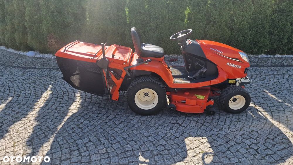 Kubota GR 2120 - 1