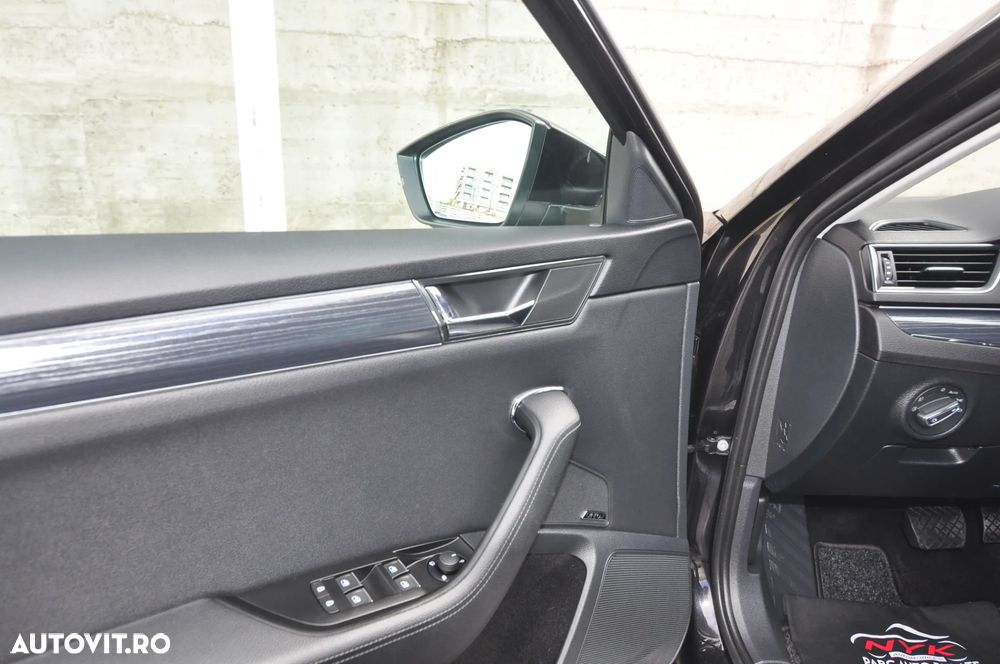 Skoda Superb 1.5 TSI ACT DSG Ambition - 17