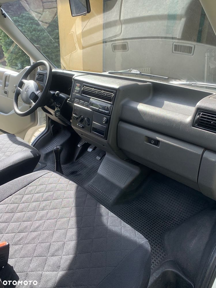 Volkswagen Transporter - 10